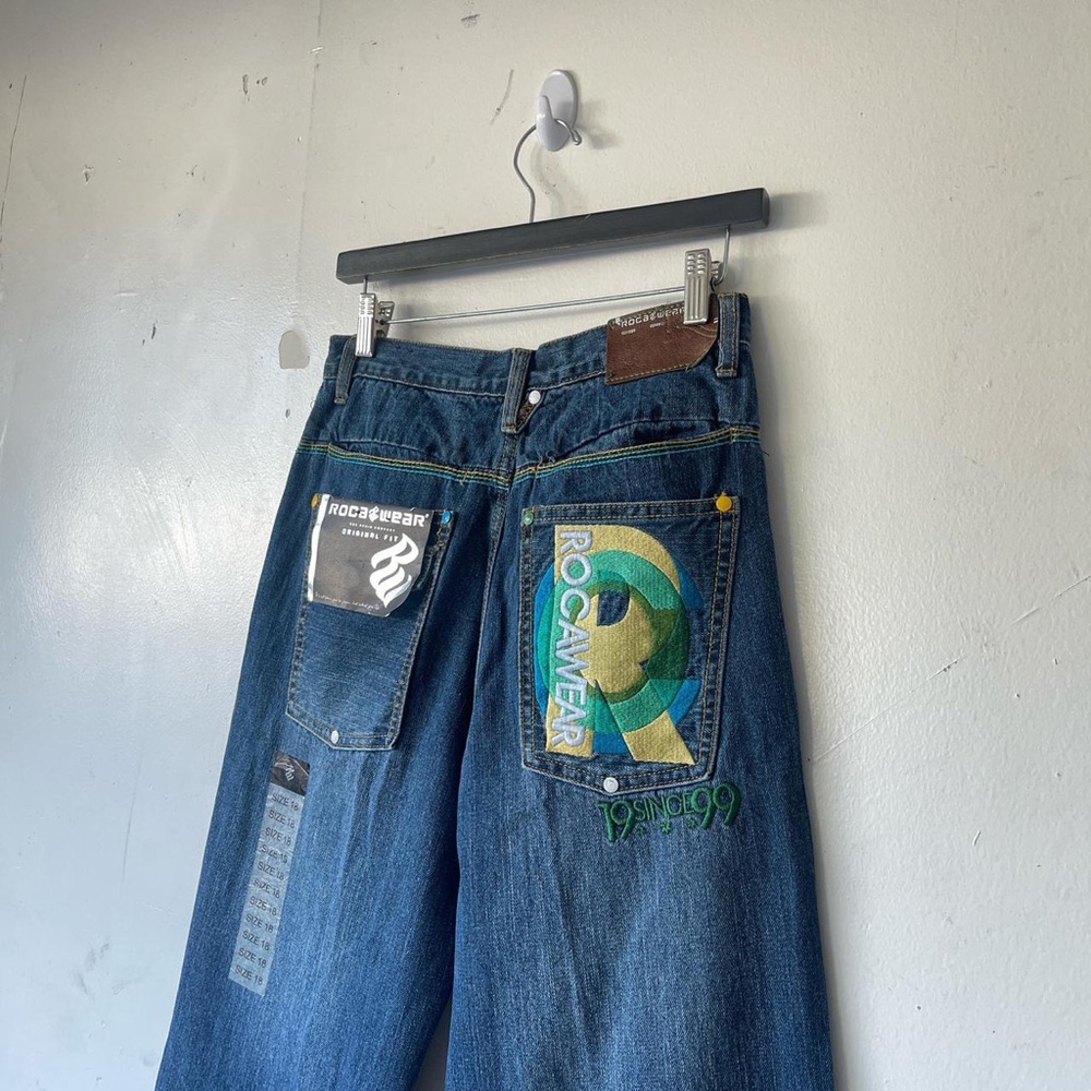 NWT Vintage Y2K Rocawear Cotton Blue Denim Jeans Pocket Embroidery Womens 28